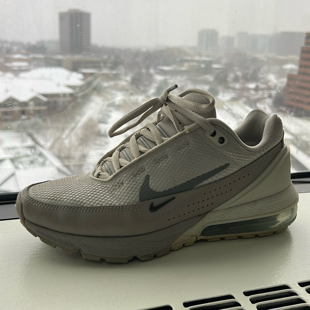 Nike Air Max Pulse MX men’s shoes, size 8